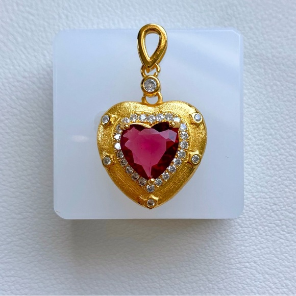 Jewelry - Gold Heart Pendant with red Gemstone